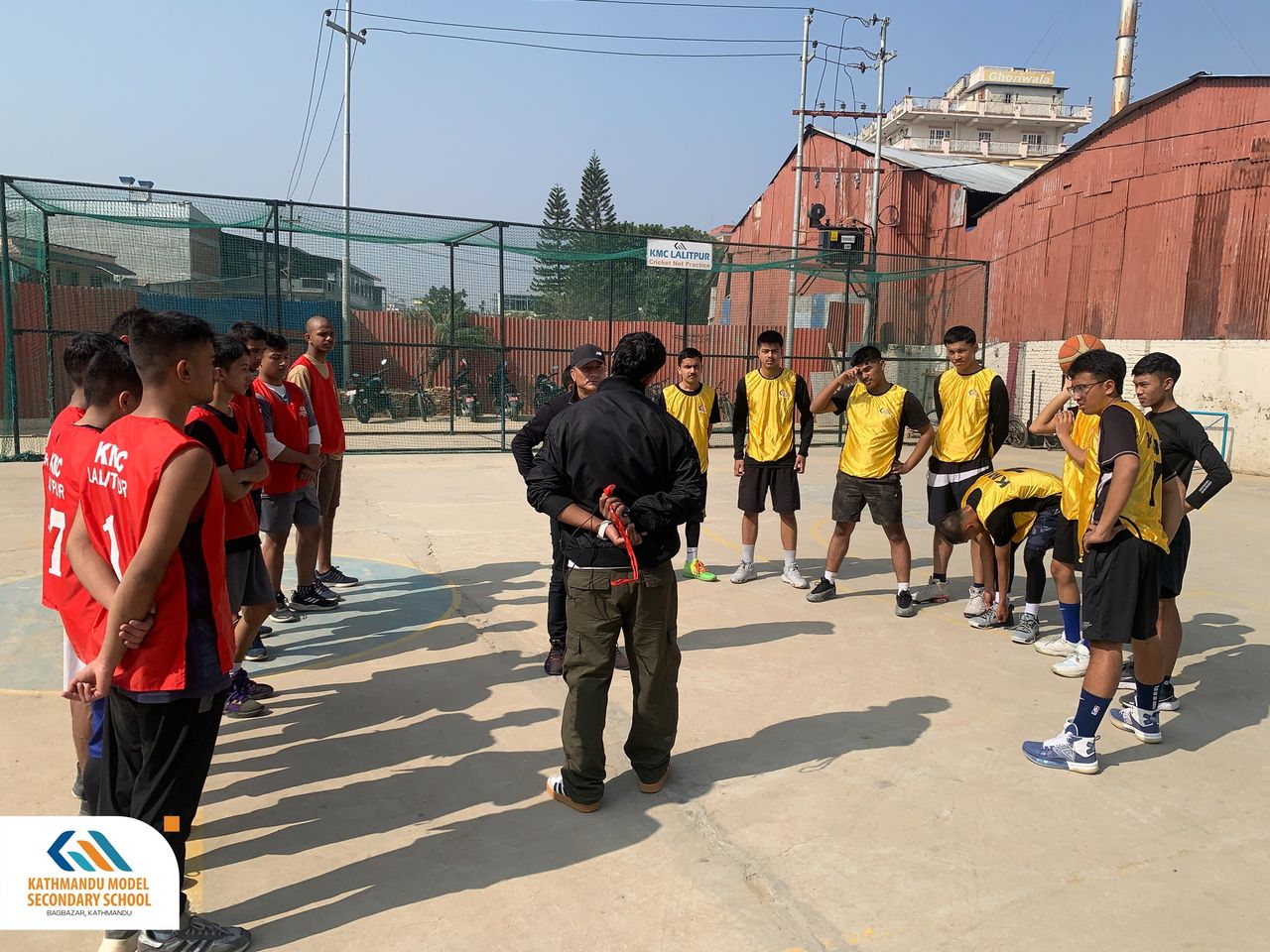 kmc-playing-baskeball